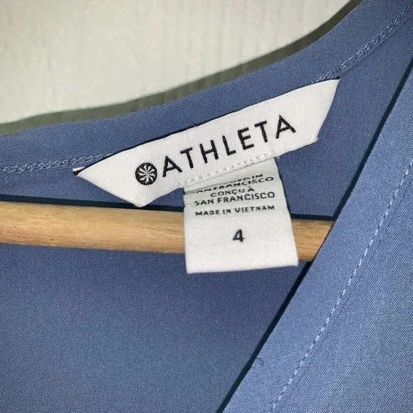 Athleta Brooklyn Jumpsuit Sz 4 Blue  Sleeveless One Piece Ribbed Sides Pockets - Picture 3 of 7